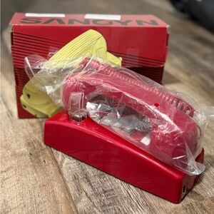SANGYN Retro Red Telephone